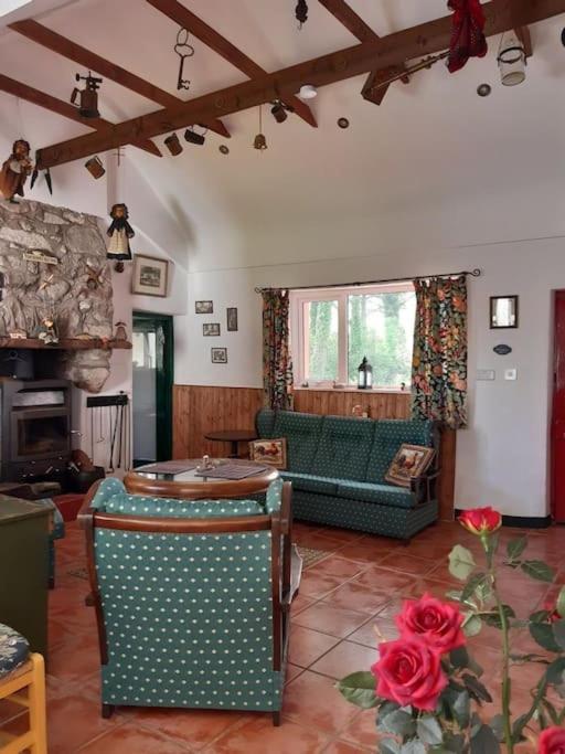 Back2Roots - Beautifully Restored Cottage, Doochary Exterior photo